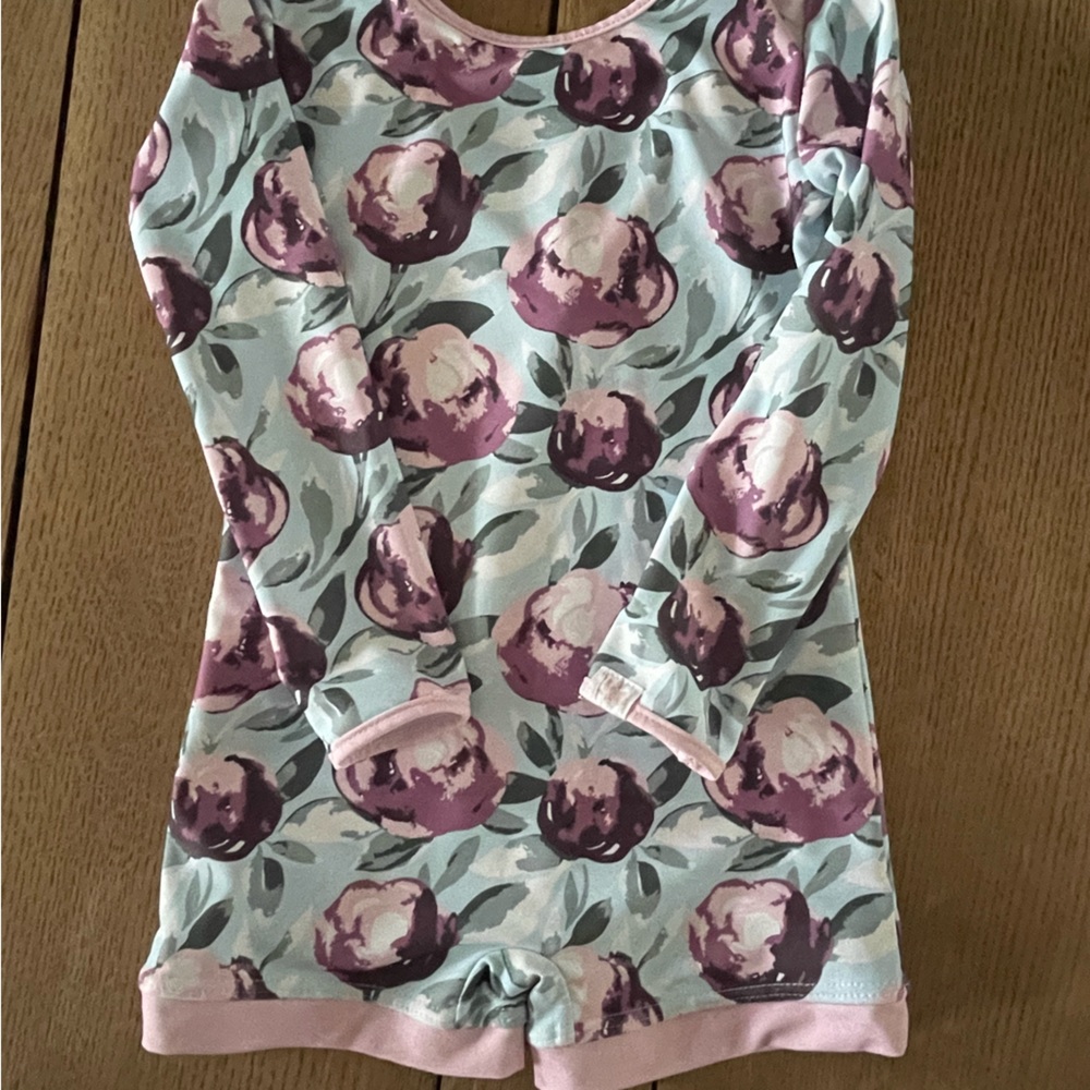 Adorable Sweethoney leotard. Size 3T
